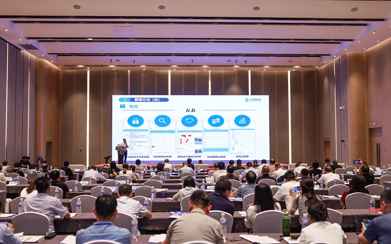 中原綠豐亮相2025生豬屠宰大會：宣貫《屠宰廢水廢氣治理指南》+ 解讀污水站低成本運(yùn)維